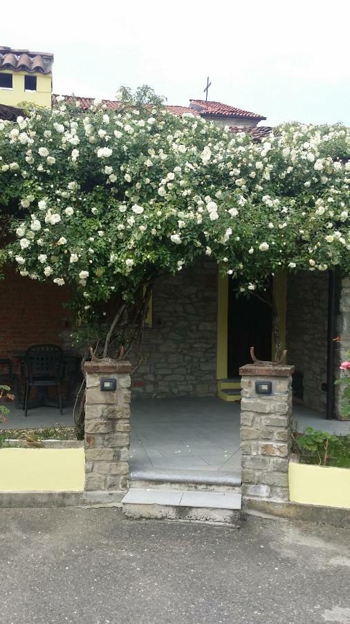 La Casa Di Valerio Βίλα Montabone Εξωτερικό φωτογραφία